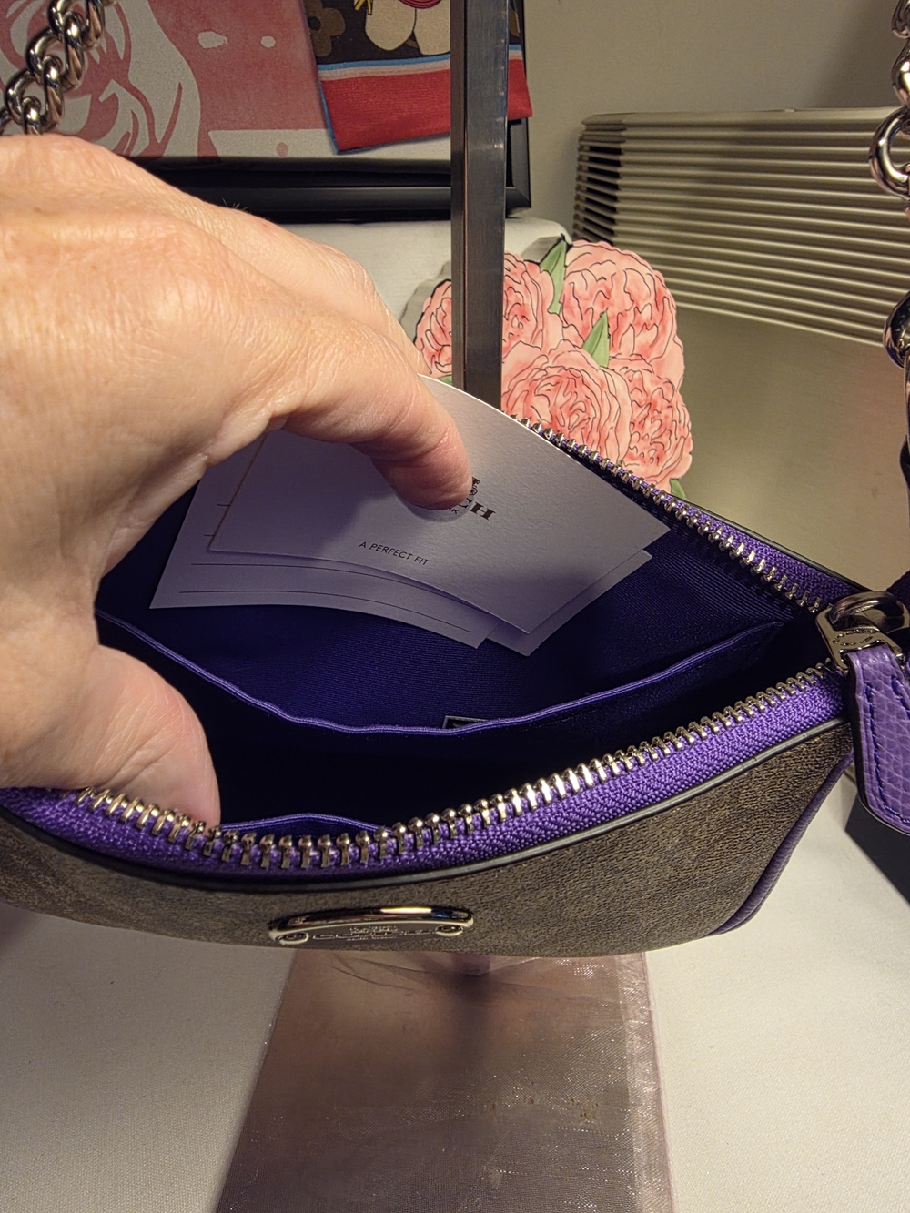 🔥LOW START🔥Coach Signature Canvas Wristlet with Purple Trim - Picture 9 of 10